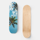 Palmen tegen blauwe lucht persoonlijk skateboard (Voorkant)