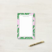Palmstructuurroze + groene preppy post-it® notes (Op bureau)