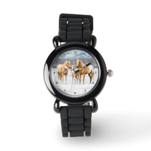 Palomino appaloosa paarden bij sneeuw horloge
