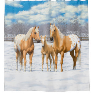 Palomino Appaloosa paarden in de winterweide Douchegordijn