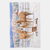 Palomino kwartspaarden in wintersneeuw theedoek (Verticaal)