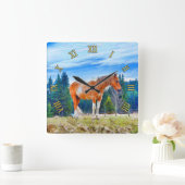 Palomino Pinto in veld- en bosscène Vierkante Klok (Huis)