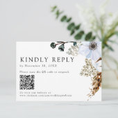 Pampas Grass Elegant Boho Wedding QR Code RSVP Kaartje (Staand voorkant)
