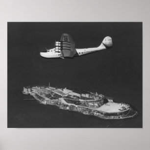 Pan American China Clipper vliegt over Poster