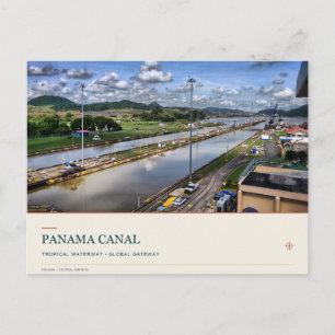 Panamakanaal door een groene vallei briefkaart