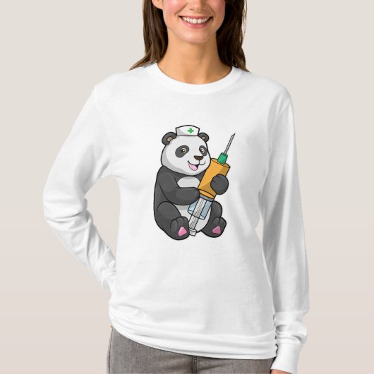 Panda als verpleegster met spuit t-shirt (Voorkant)