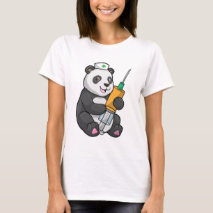 Panda als verpleegster met spuit t-shirt