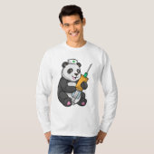 Panda als verpleegster met spuit t-shirt (Voorkant volledig)
