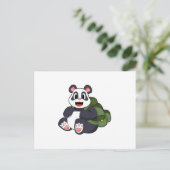 Panda als wandelaar met rugzak briefkaart (Staand voorkant)