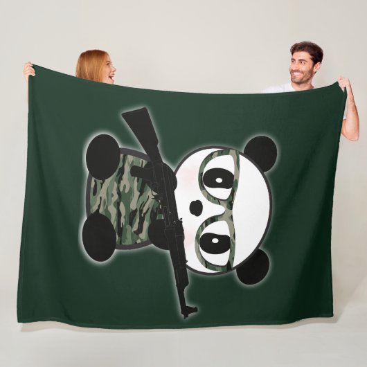 Panda Beer Blanket - Militair Panda Beer dat wordt Fleece Deken (In situ)