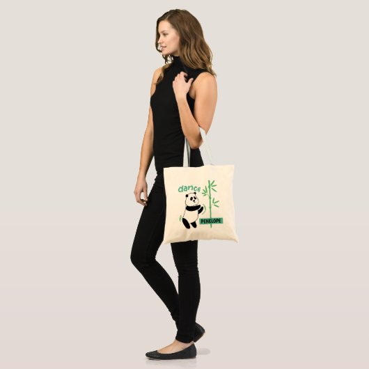Panda-Beer dansen in Bamboo Tote Bag (Voorkant (model))