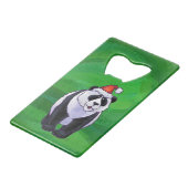 Panda-Beer in Santa Hat op groen Creditkaart Flessenopener (Voorkant Gekanteld)