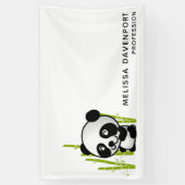 Panda beer in zijn kleine bamboebosje spandoek (Verticaal)