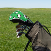 Panda beer leggen op gras golfheadcover (Insitu)