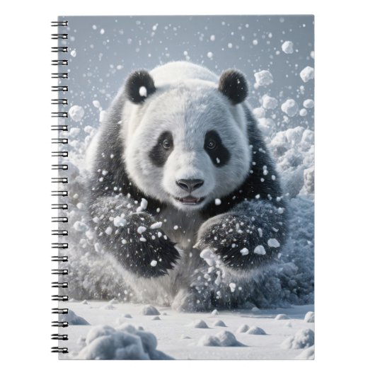 Panda Beer loopt in de sneeuw Notitieboek (Voorkant)