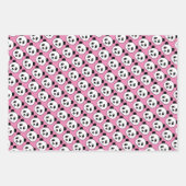 Panda-beer met een omhulling van papierbladen inpakpapier vel (Voorkant)