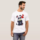 Panda bij het eten van bladeren t-shirt (Voorkant volledig)