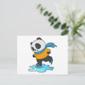 Panda bij het schaatsen met schaatsen & sjaal briefkaart (Staand voorkant)