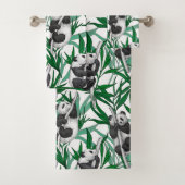 Panda cubs on bad handdoek (Insitu)