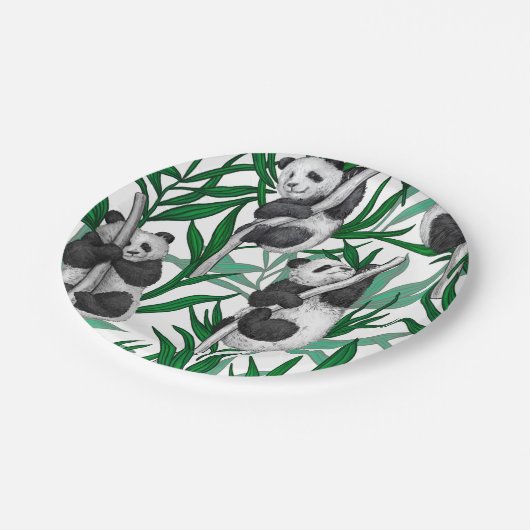Panda cubs on papieren bordje (Gekanteld)