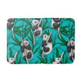 Panda cubs over turkooizen badmat (Voorkant)