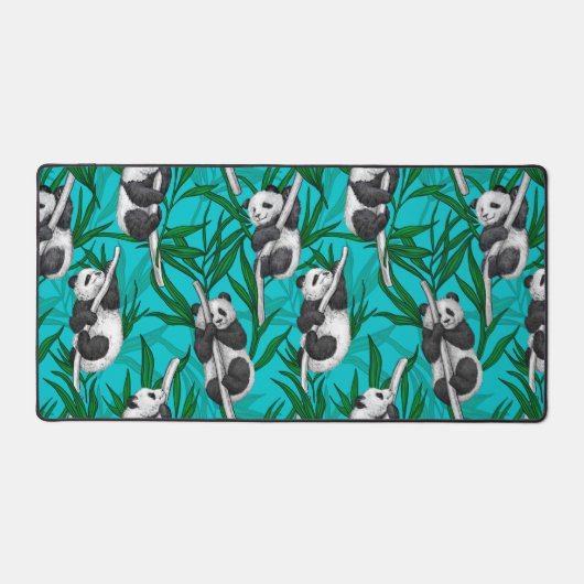 Panda cubs over turkooizen bureaumat (Voorkant)