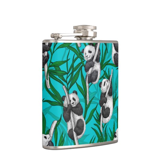 Panda cubs over turkooizen heupfles (Rechts)