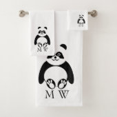Panda Design Monogrammed Bad Handdoek (Insitu)