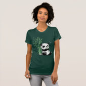 Panda Eating Bamboo T-shirt (Voorkant volledig)