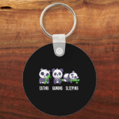 Panda Eating Gaming Slapen Voor Multiplayer Game Sleutelhanger (Voorkant)