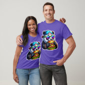 PANDA EET CHEESEBURGER T-SHIRT (Unisex)