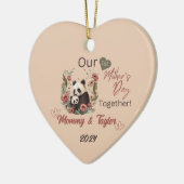 Panda en baby, onze eerste Moederdag samen Keramisch Ornament (Links)