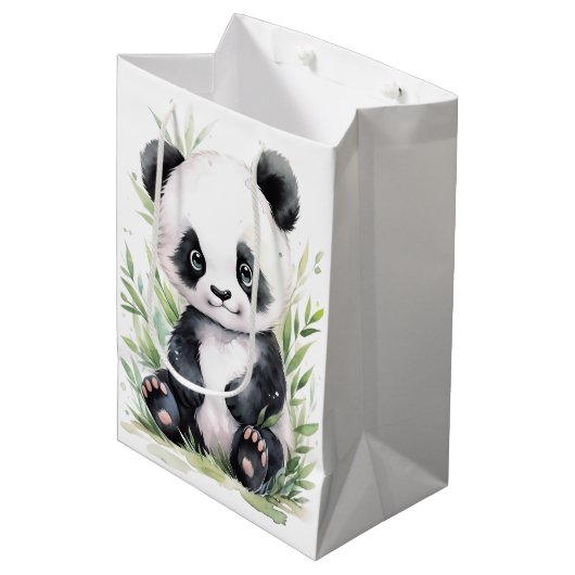 Panda en Bamboo Medium Cadeauzakje (Voorkant Gekanteld)