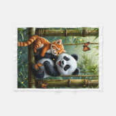 Panda en rode kat vrienden in bamboebos deken (Voorkant (Horizontaal))