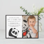 Panda Feestje | Monochroom & Foto Uitnodiging (Staand voorkant)