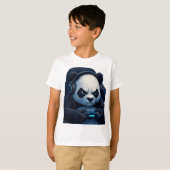 Panda Gamer Mode – Schattigee gaming kunst T-shirt (Voorkant volledig)