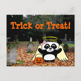 Panda in Angel Costume in Scary Graveyard Briefkaart