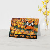 Panda in het Kostuum van de Duivel bij het Kaart (Gele Bloem)