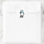 Panda met gezichtsmasker ronde sticker (Tas)