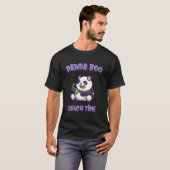 Panda Pandaboo eet bamboegras tijdens de lunch T-shirt (Voorkant volledig)