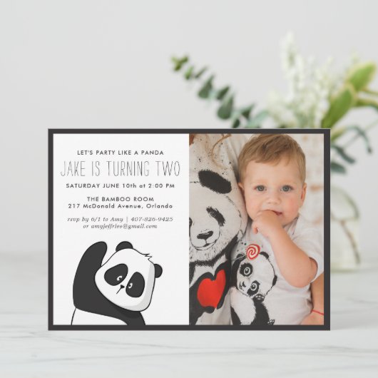 Panda Party | Monochroom en fotouitnodiging (Staand voorkant)