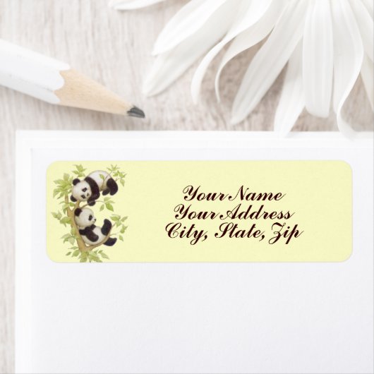 Panda speelt in een boom etiket (Insitu)