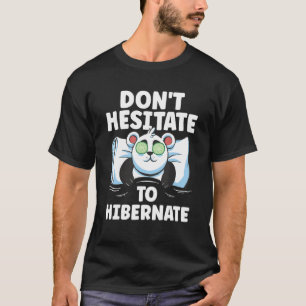 panda winterslaap grappen cute dieren winterslaap  t-shirt