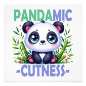 Pandamic Cuteness woordspeling. Schattigee baby Pa Foto Afdruk (Voorkant)