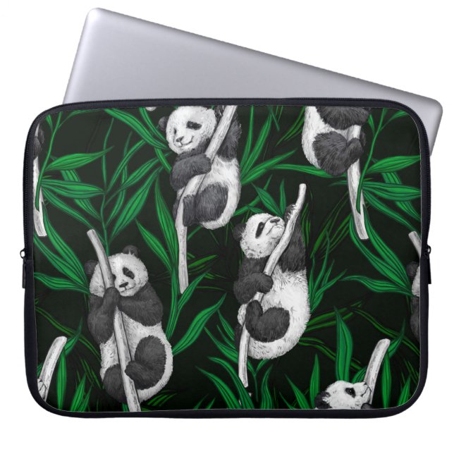 Panduiken op donkergroen laptop sleeve (Voorkant)