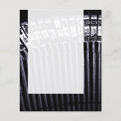 Panel 023 — Typewriter Flyer (Voorkant)