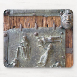 Panel van de linkerdeur, 12e eeuw (bronz) muismat