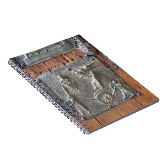 Panel van de linkerdeur, 12e eeuw (bronz) notitieboek (Rechterzijde)