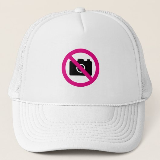 PANELS ZIEN GEEN CAMERAS BLACK WHITE HOT PINK TRUCKER PET (Voorkant)