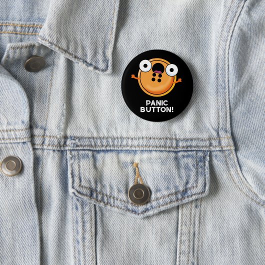 Panic Butoon Funny Sewing Pun Dark BG Ronde Button 5,7 Cm (In situ)
